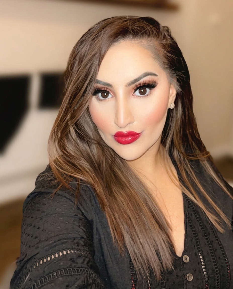 Editorial soft glam makeup with champagne tones